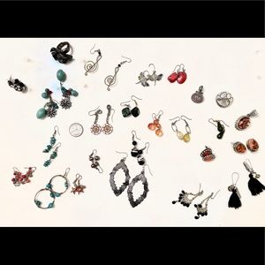 GRAB BAG OF JEWELRY!!